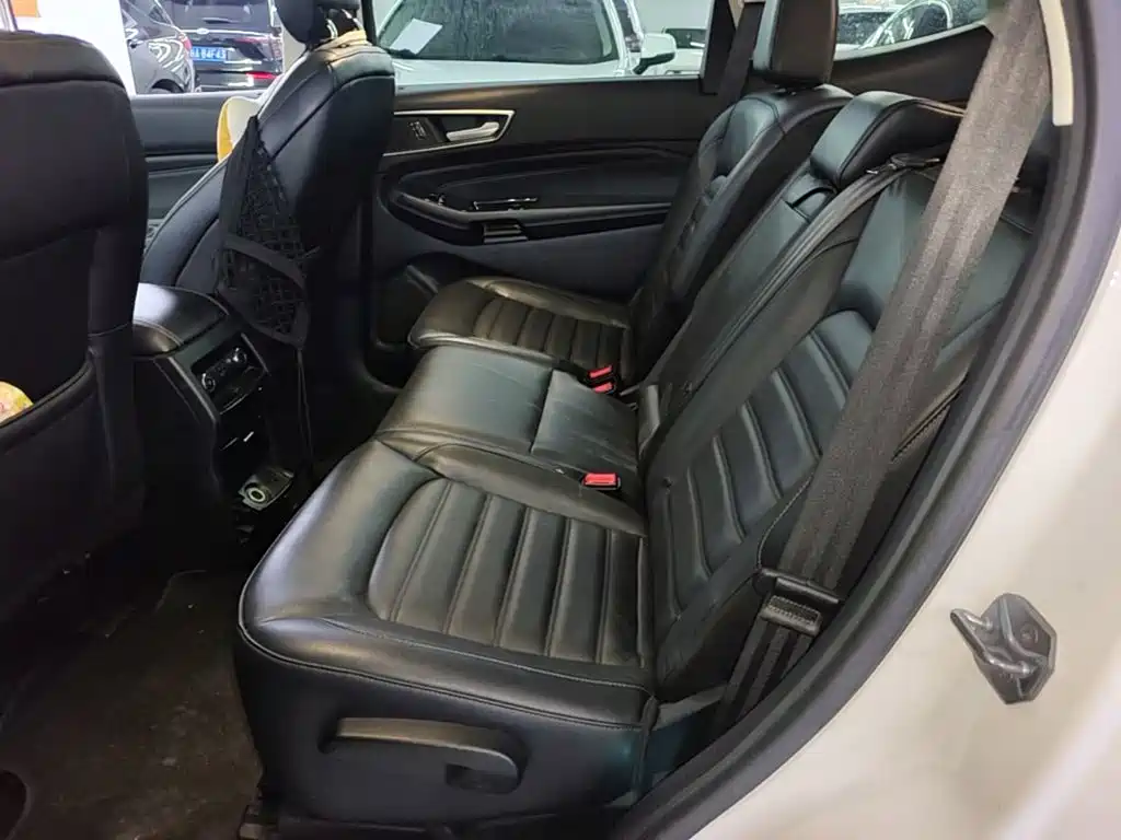 Ford Edge — миниатюра 17