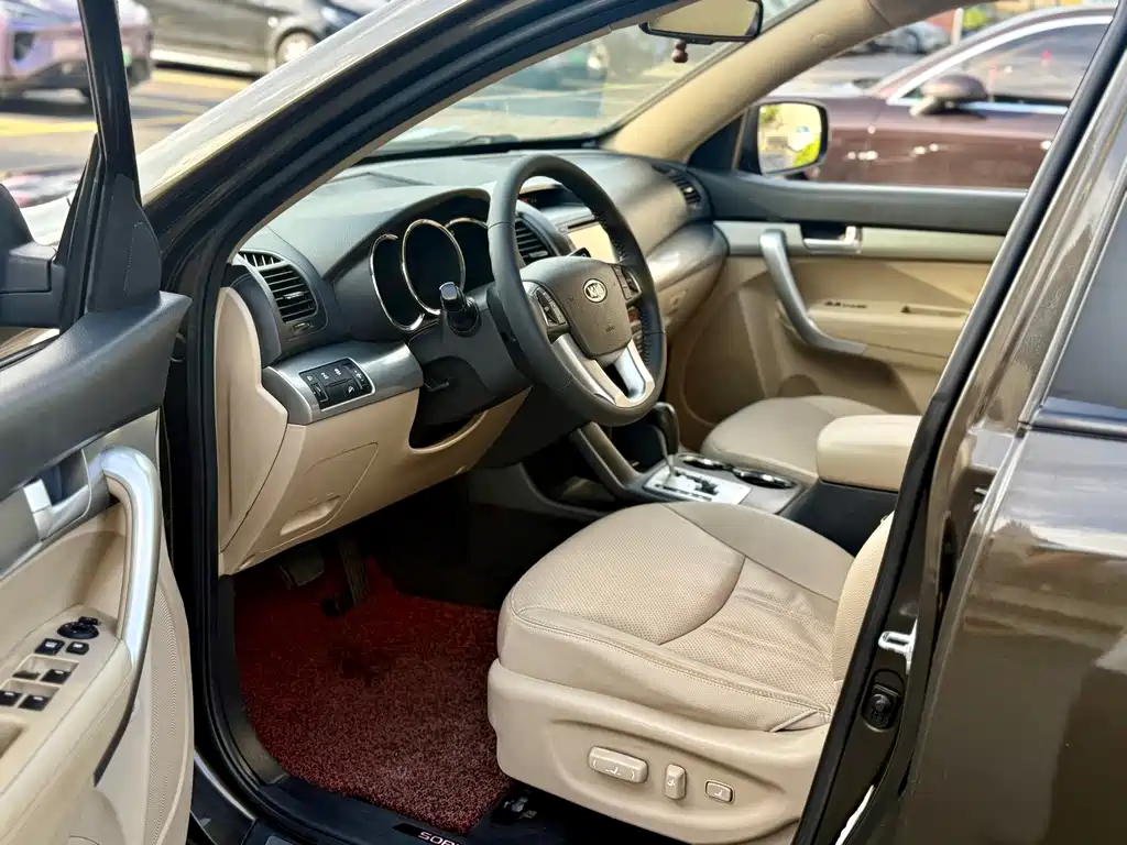 Kia Sorento — миниатюра 9
