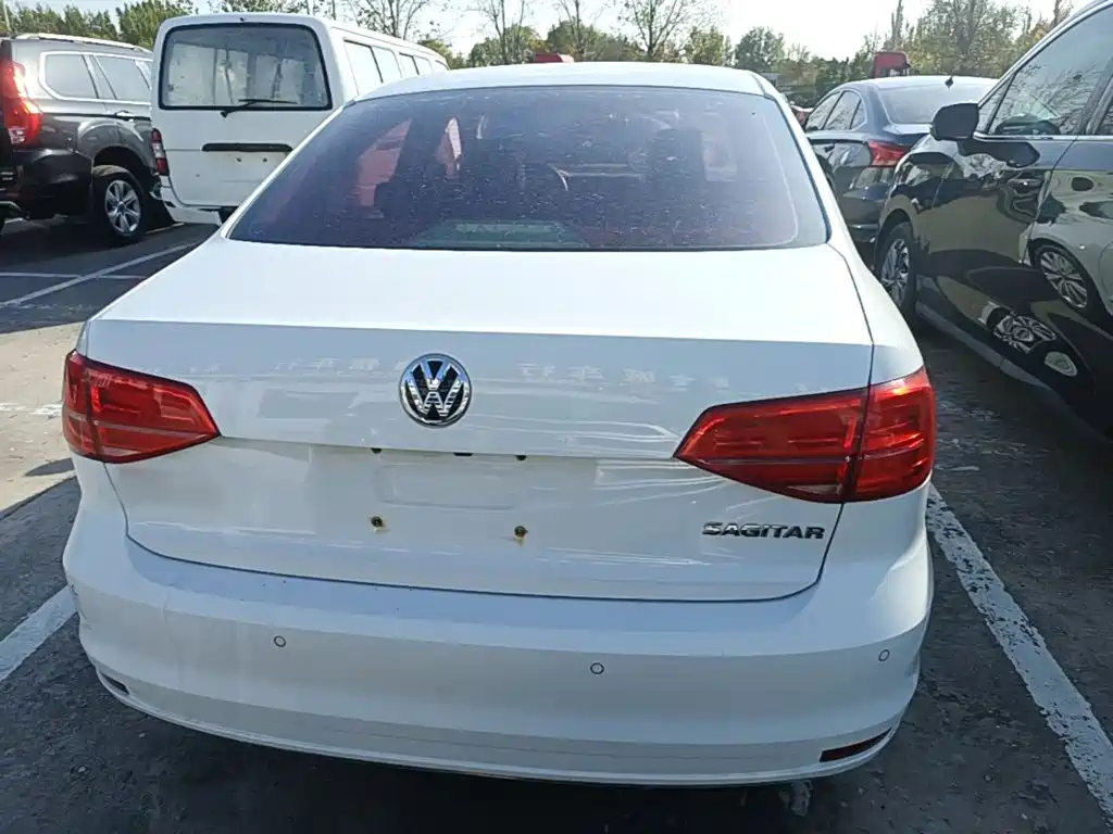 Volkswagen Sagitar — миниатюра 6
