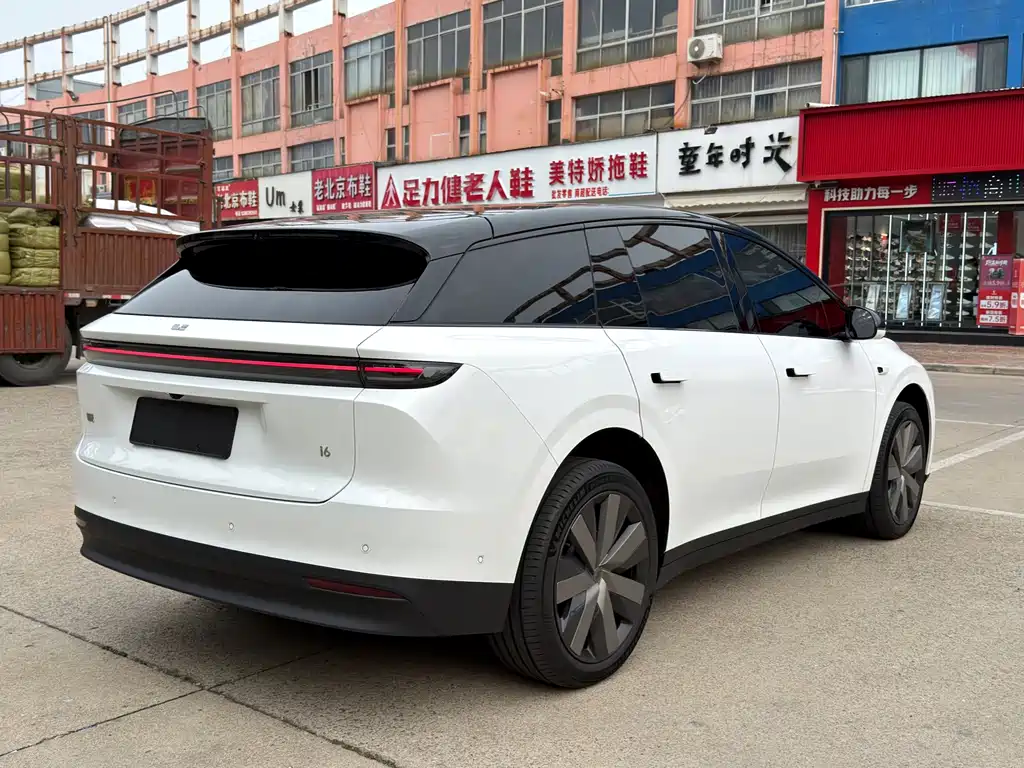 Li Auto Идеальный i6 — миниатюра 17