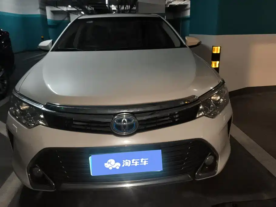 Toyota Camry — миниатюра 2