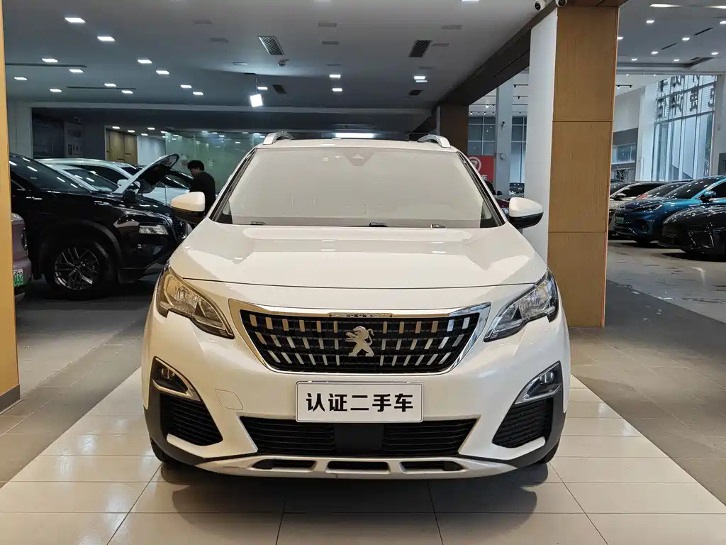 PEUGEOT 4008