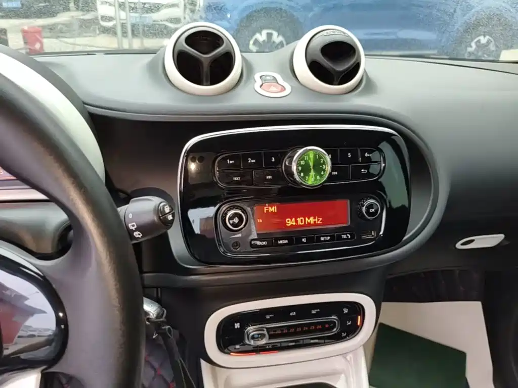 smart Smart Fortwo — миниатюра 13