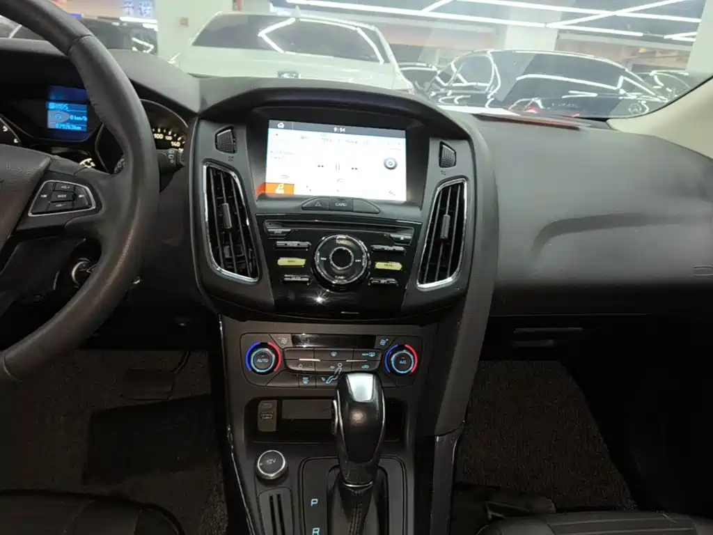 Ford Focus — миниатюра 13