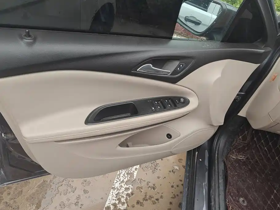 Buick Verano — миниатюра 7