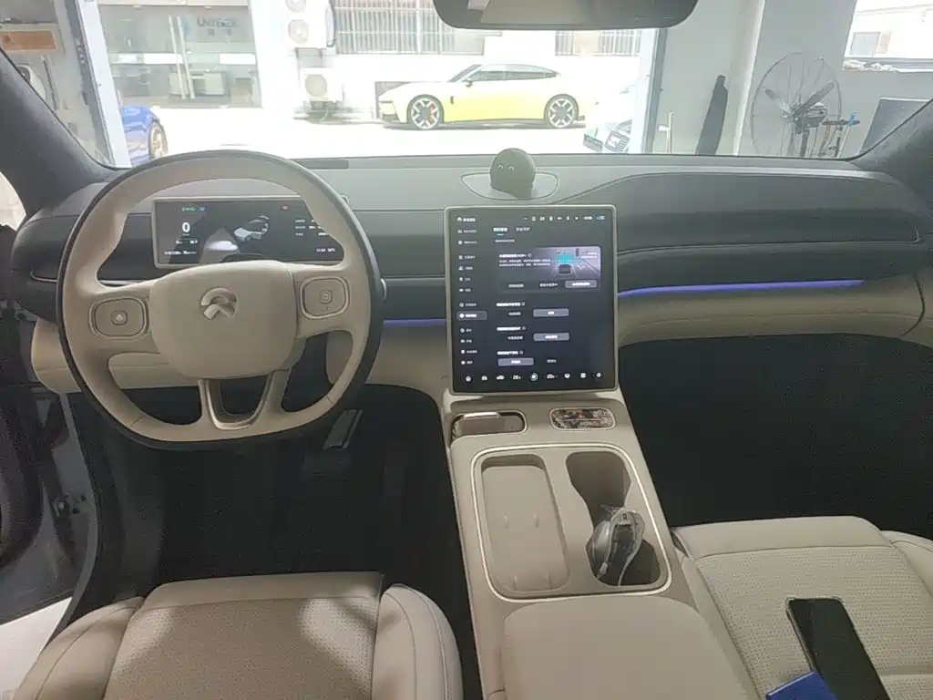 NIO ES6 — миниатюра 10