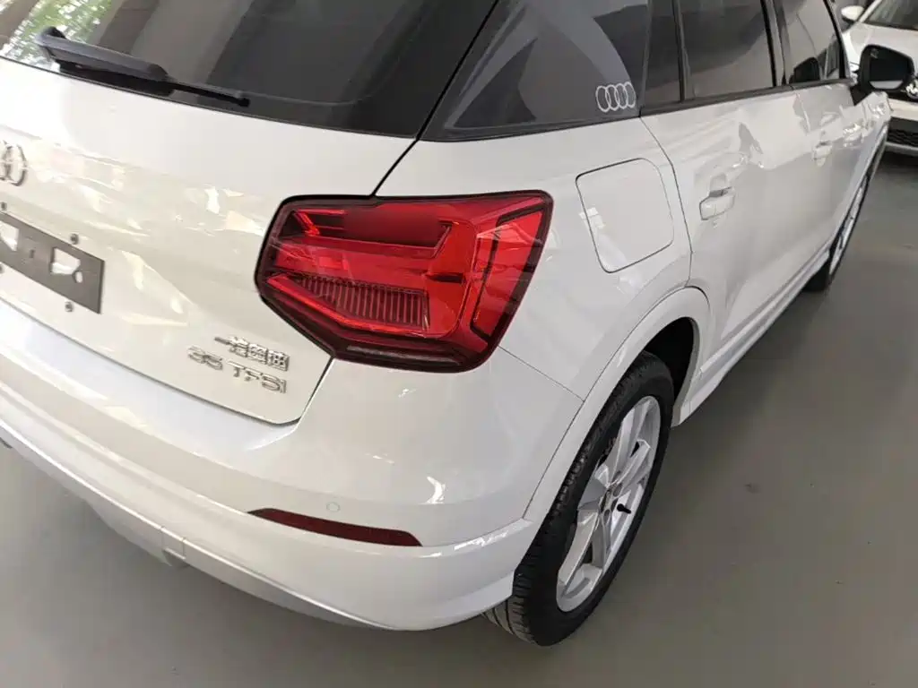 Audi Q2L — миниатюра 8