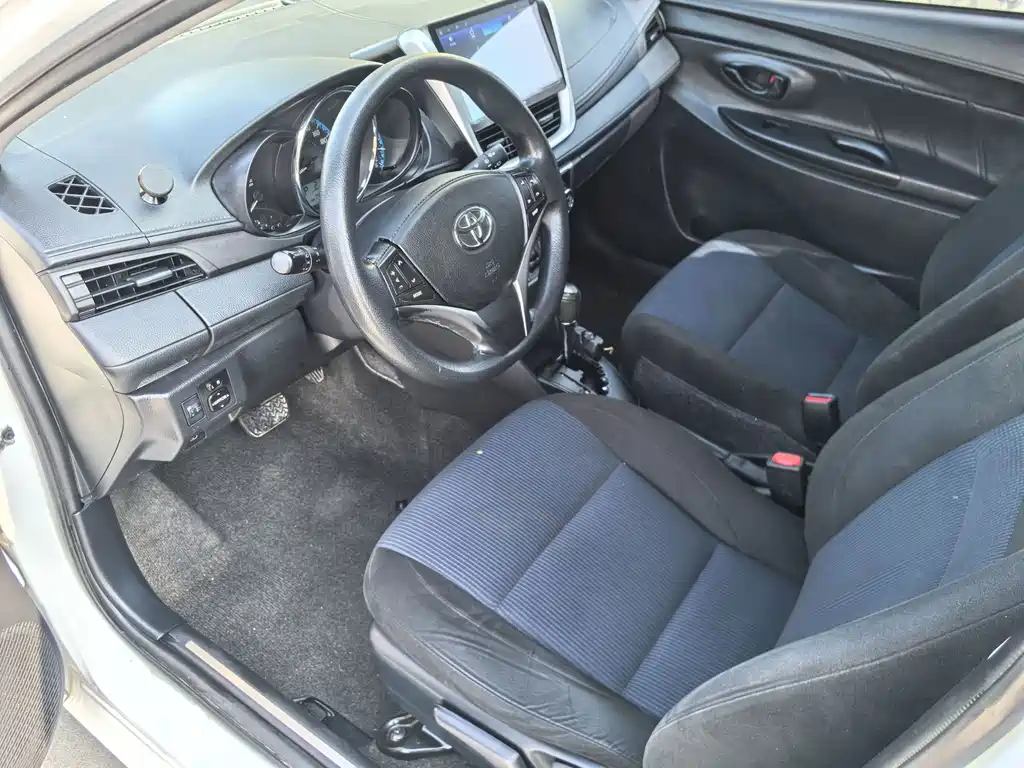 Toyota Yaris L — миниатюра 42