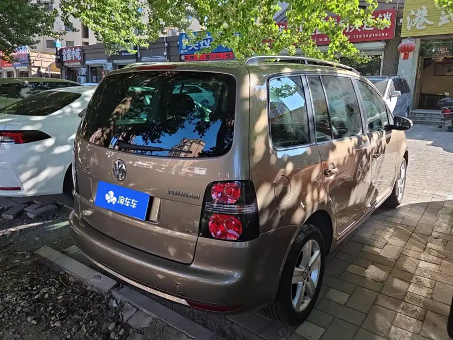 Volkswagen Touran — миниатюра 3