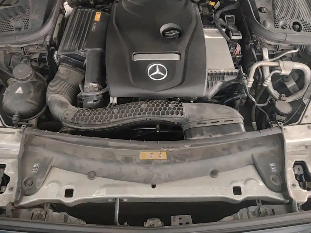 Mercedes-Benz E-Class — миниатюра 20