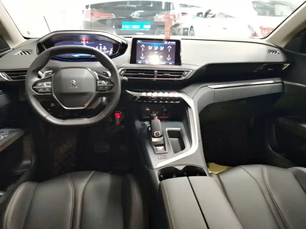 Peugeot 4008 — миниатюра 10