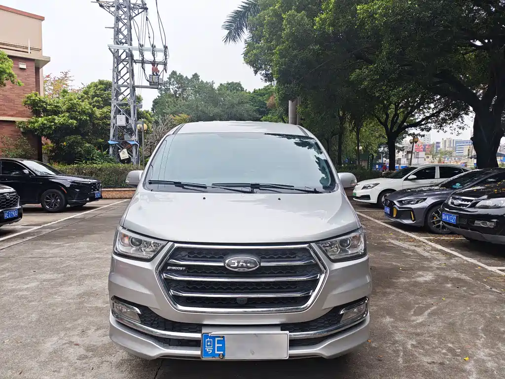 JAC Motors RUIFENG M4