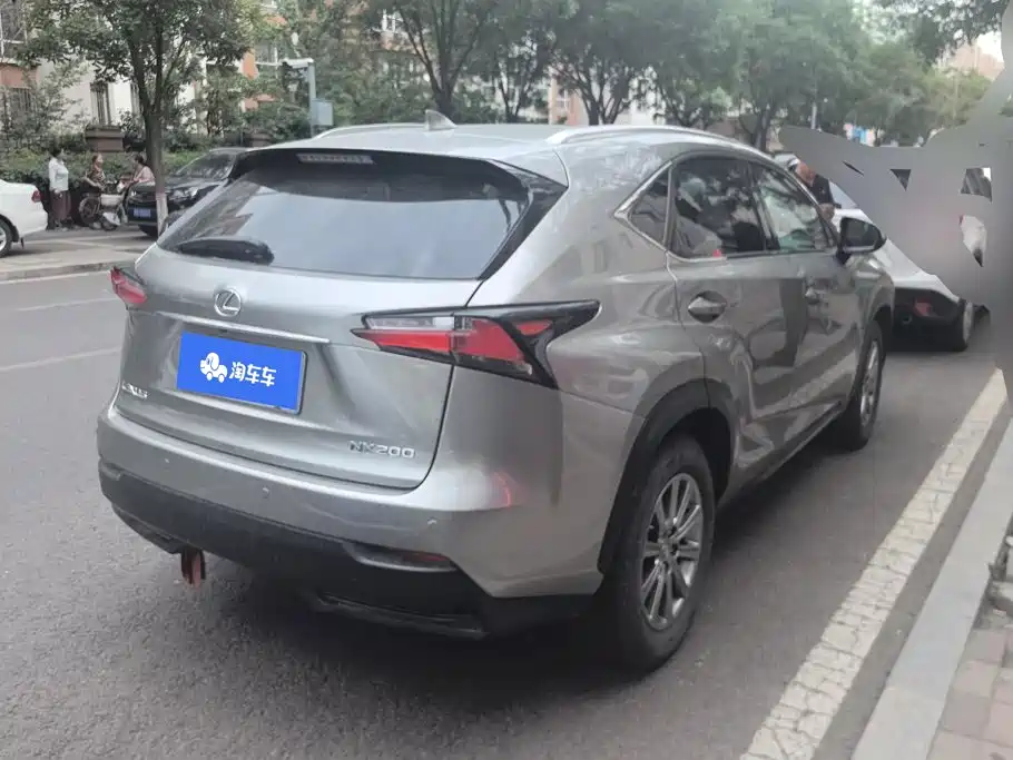 Lexus NX 2015 200