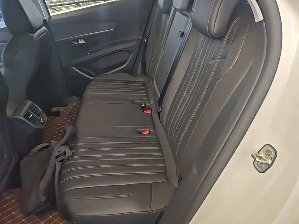 Peugeot 4008 — миниатюра 17