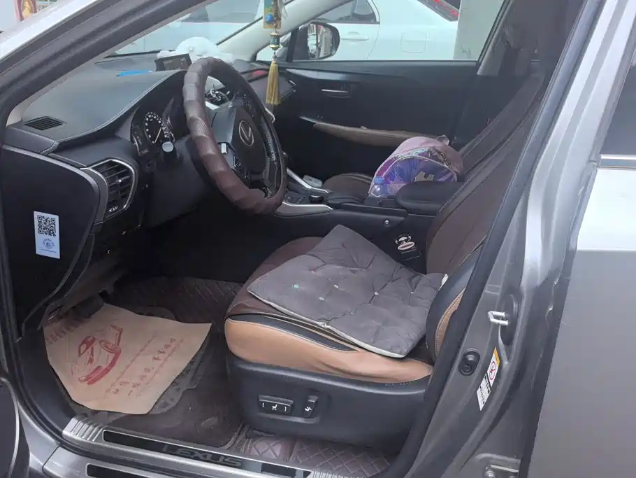 Lexus NX 2015 200