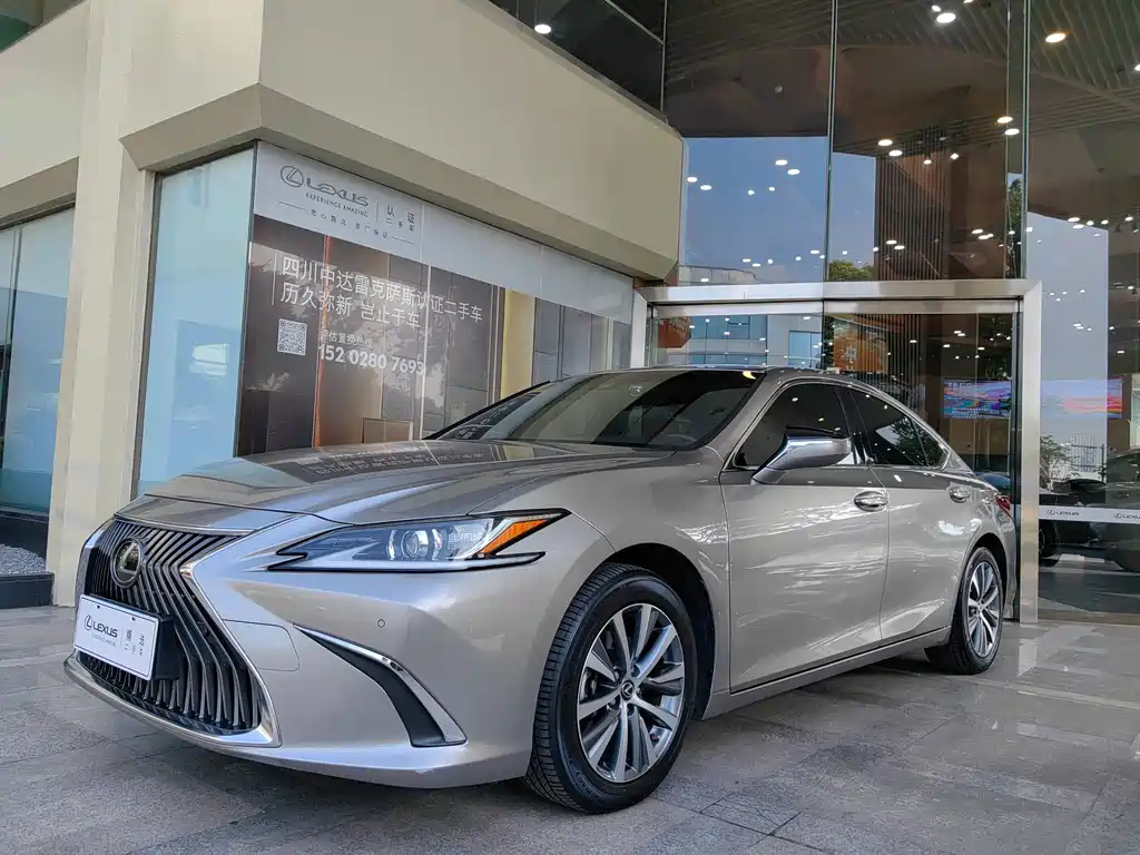 Lexus ES — миниатюра 2