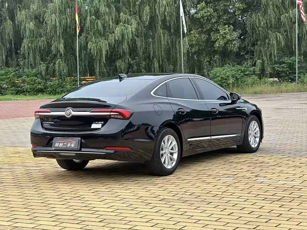 Buick LaCrosse — миниатюра 7