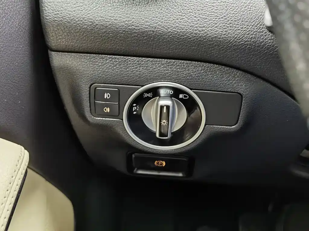 Mercedes-Benz GLA — миниатюра 21