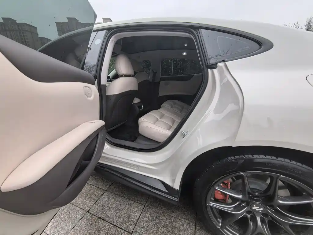 ZHIJI AUTOMOBILE ZHIJI L6