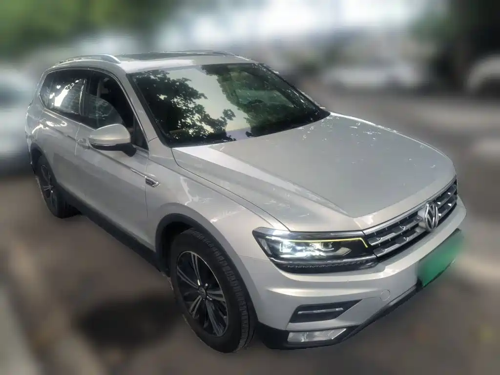 Volkswagen Tiguan L — миниатюра 24