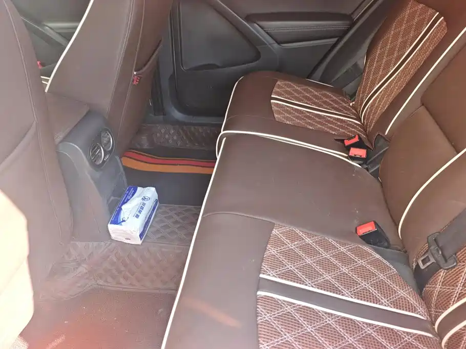 Volkswagen Tiguan — миниатюра 11