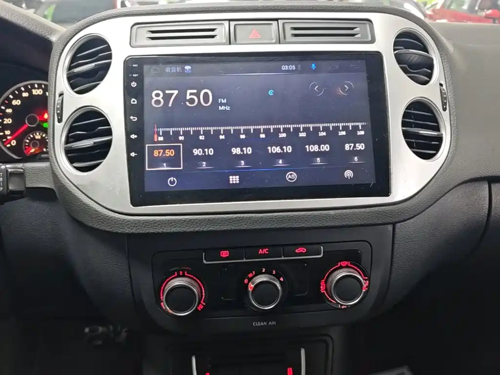 Volkswagen Tiguan — миниатюра 13