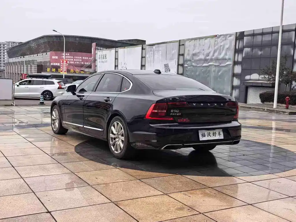 Volvo S90 — миниатюра 4