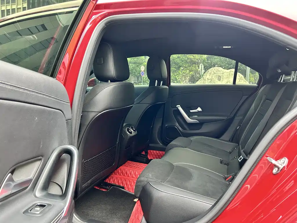 MERCEDES-BENZ A CLASS