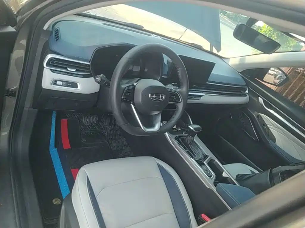 Geely Emgrand — миниатюра 10