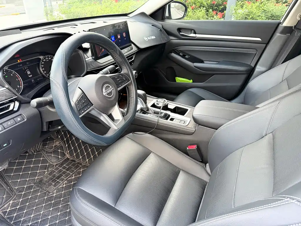 Nissan Teana — миниатюра 9