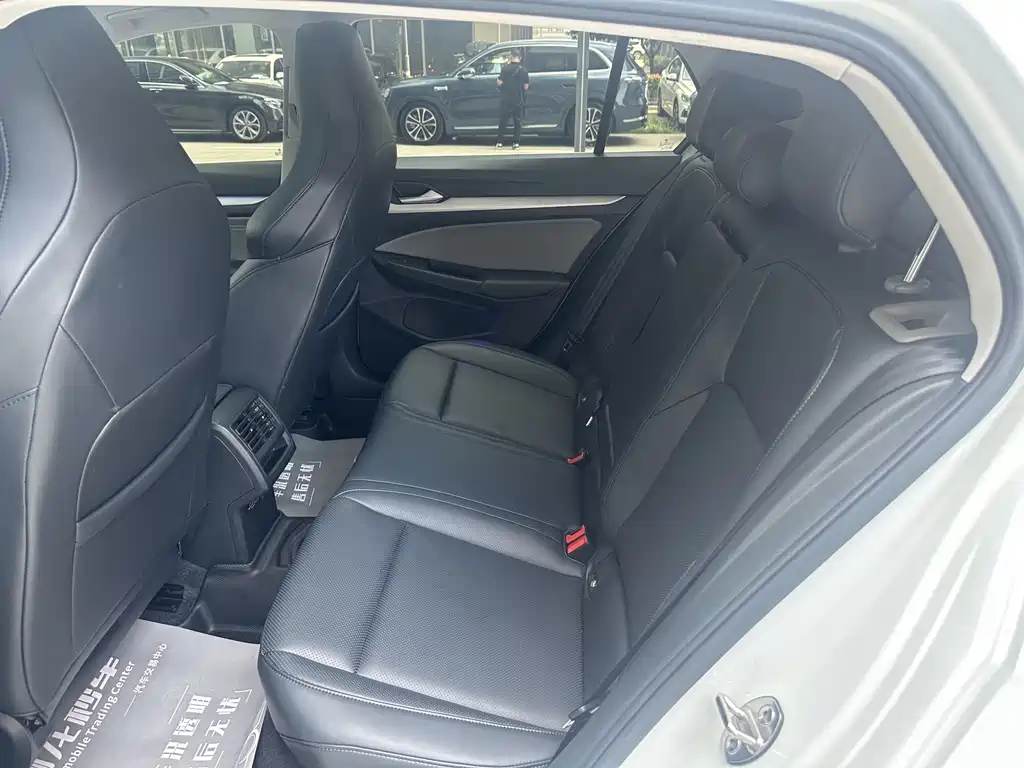 Volkswagen Golf — миниатюра 9
