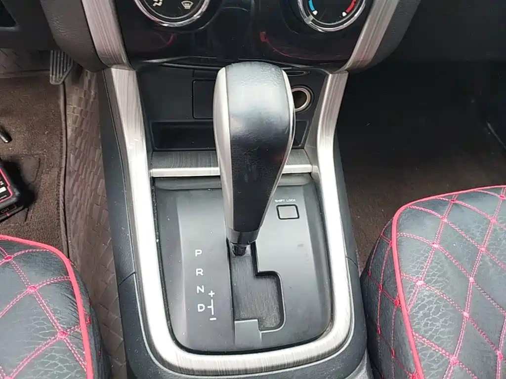 Isuzu D-MAX — миниатюра 14