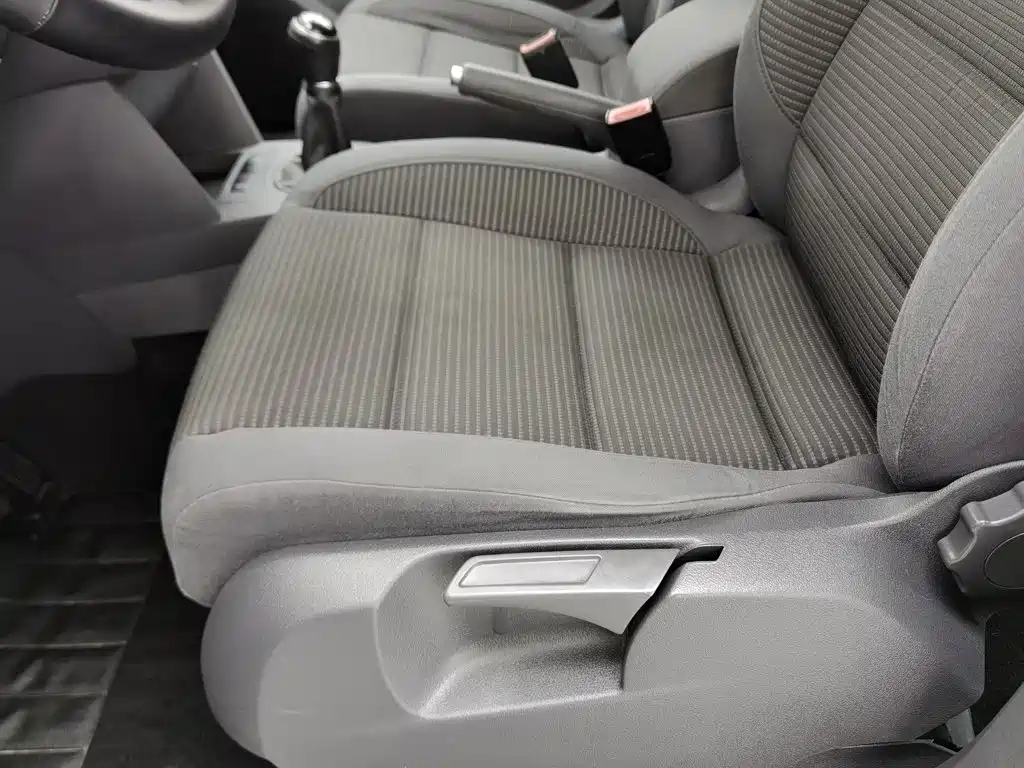 Volkswagen Touran — миниатюра 20