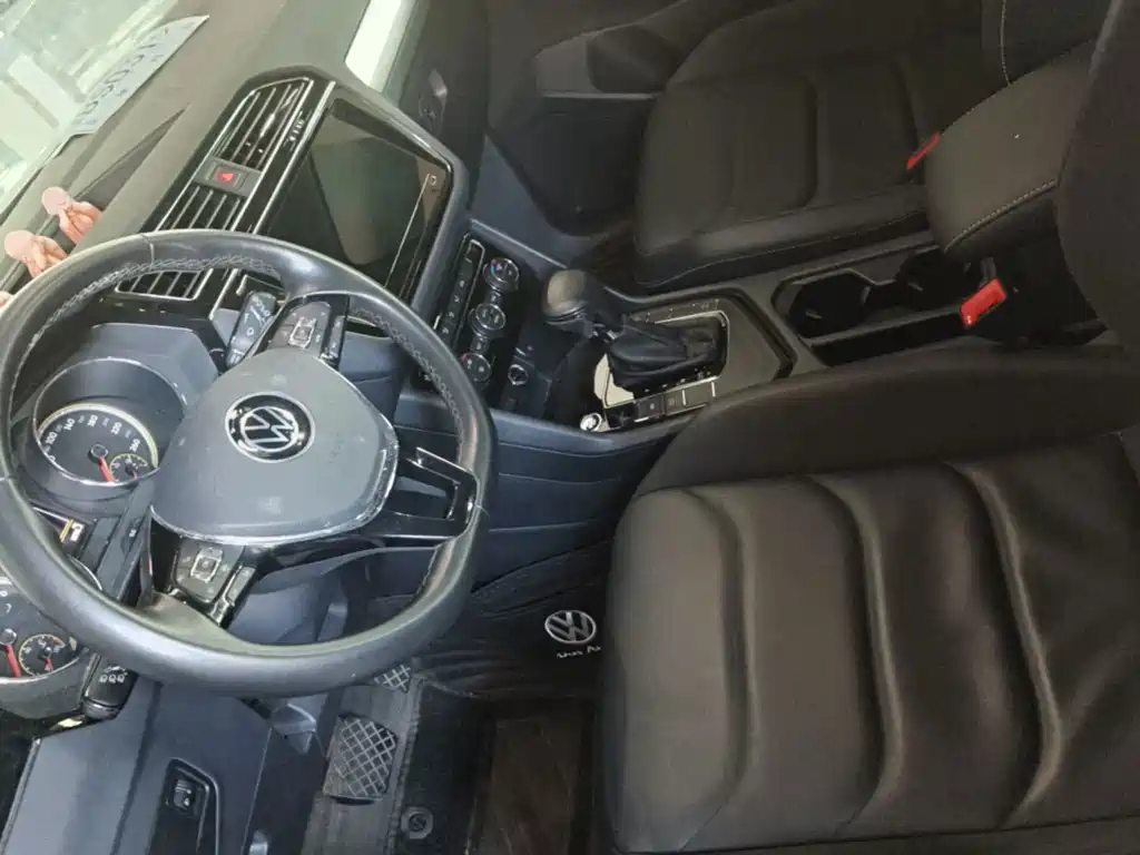 Volkswagen Tiguan L — миниатюра 4