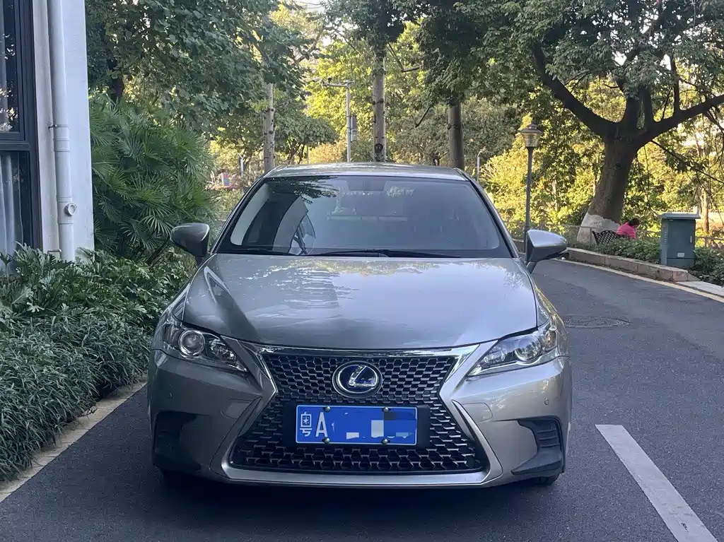 Lexus CT 2020 CT200h Elite