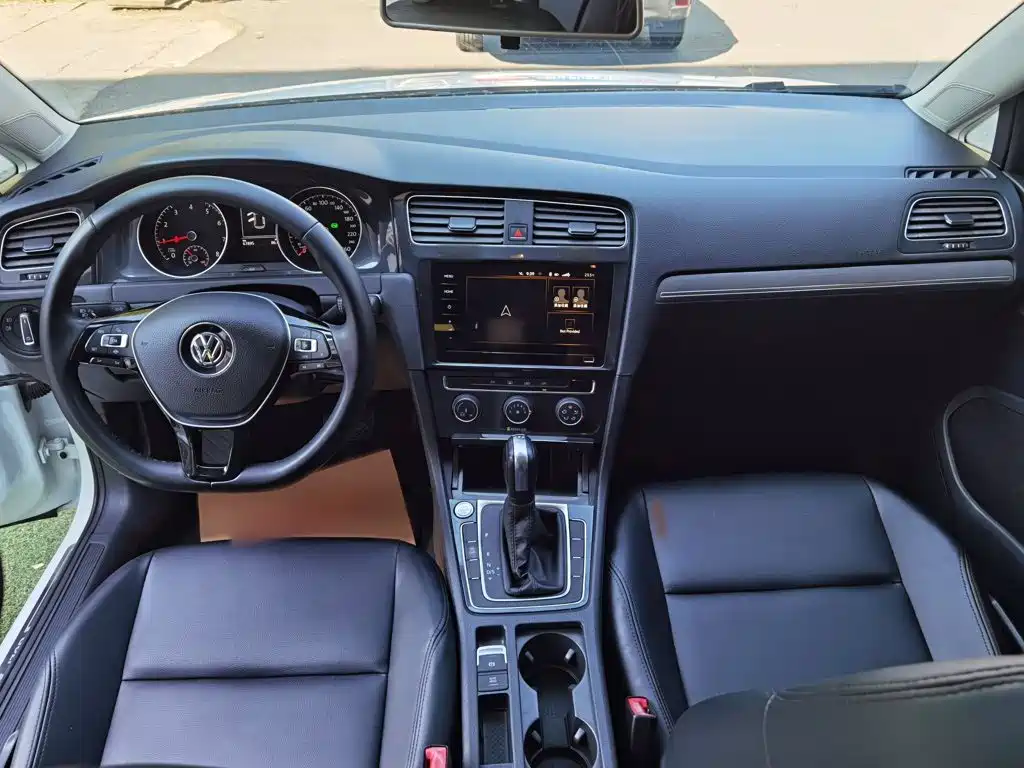 Volkswagen Golf — миниатюра 20