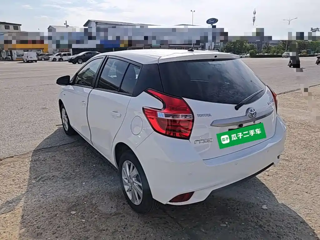 Toyota Yaris L — миниатюра 5