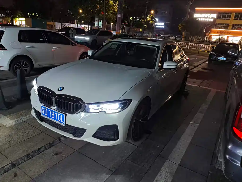 BMW 3 Series 2022