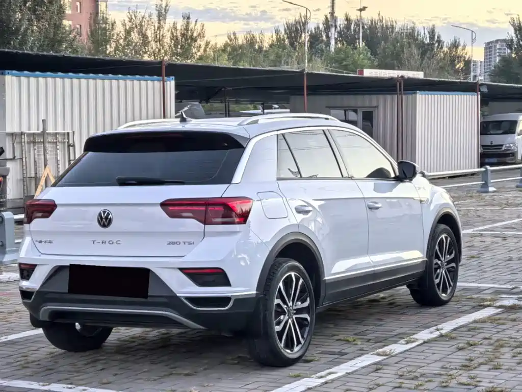 Volkswagen T-Roc — миниатюра 8