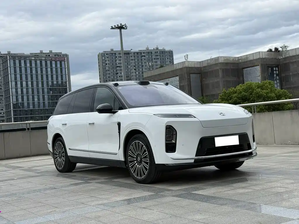 NIO ES8 2026 мест Executive Luxury