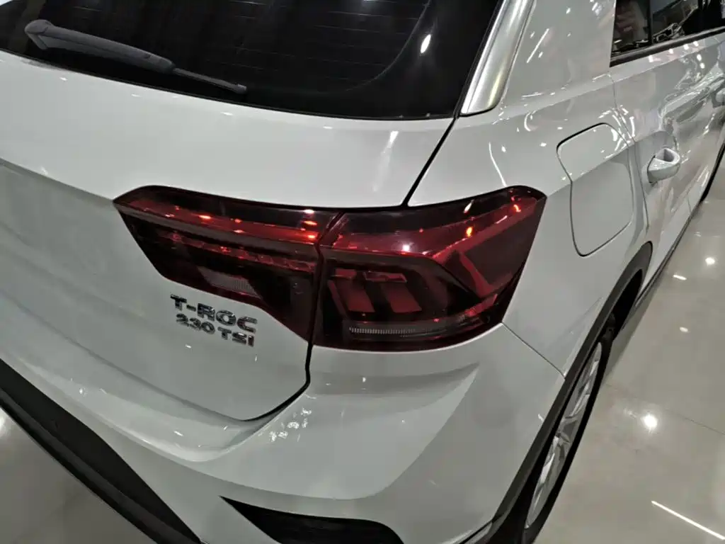 Volkswagen T-Roc — миниатюра 8