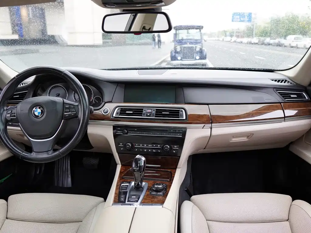 BMW 7 Series 7 2010 760Li