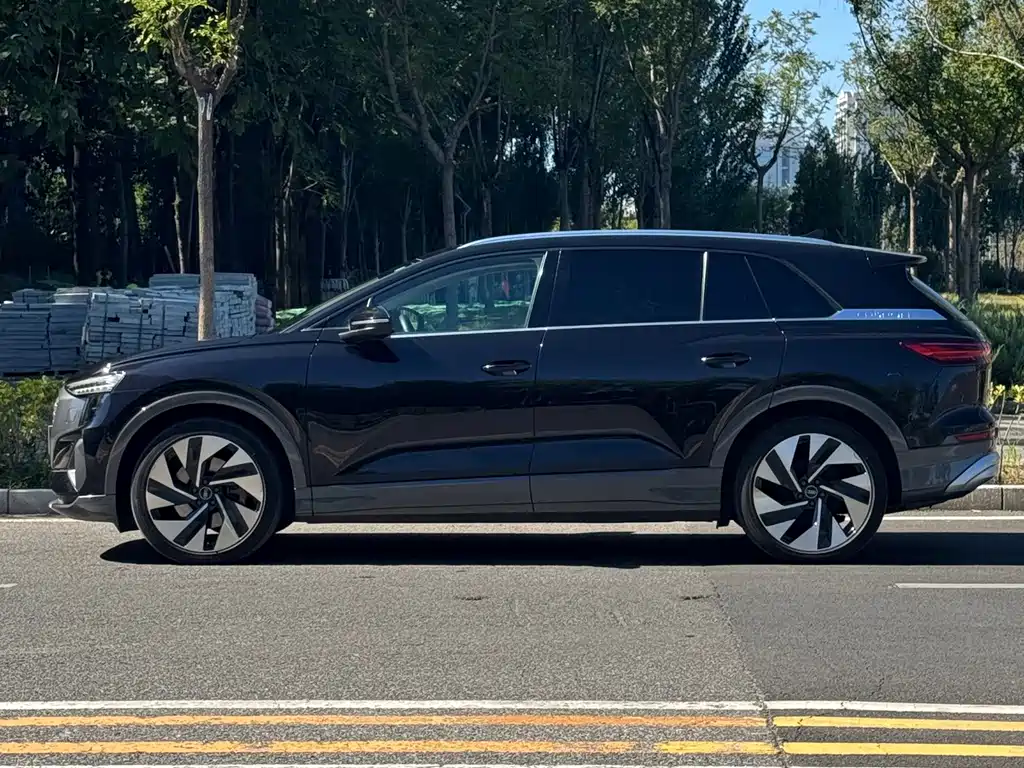 Audi Q5 e-tron — миниатюра 3