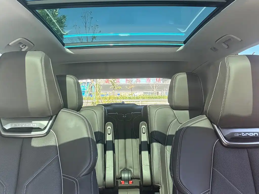 Audi Q5 e-tron — миниатюра 31