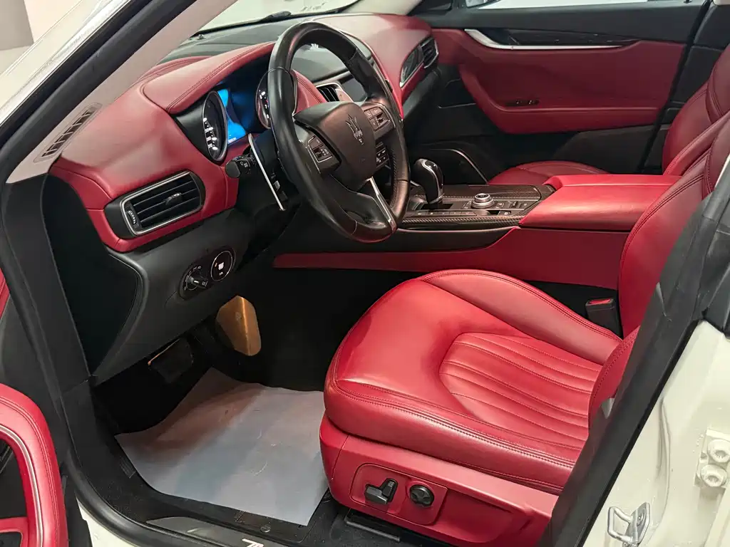 Maserati Levante — миниатюра 5