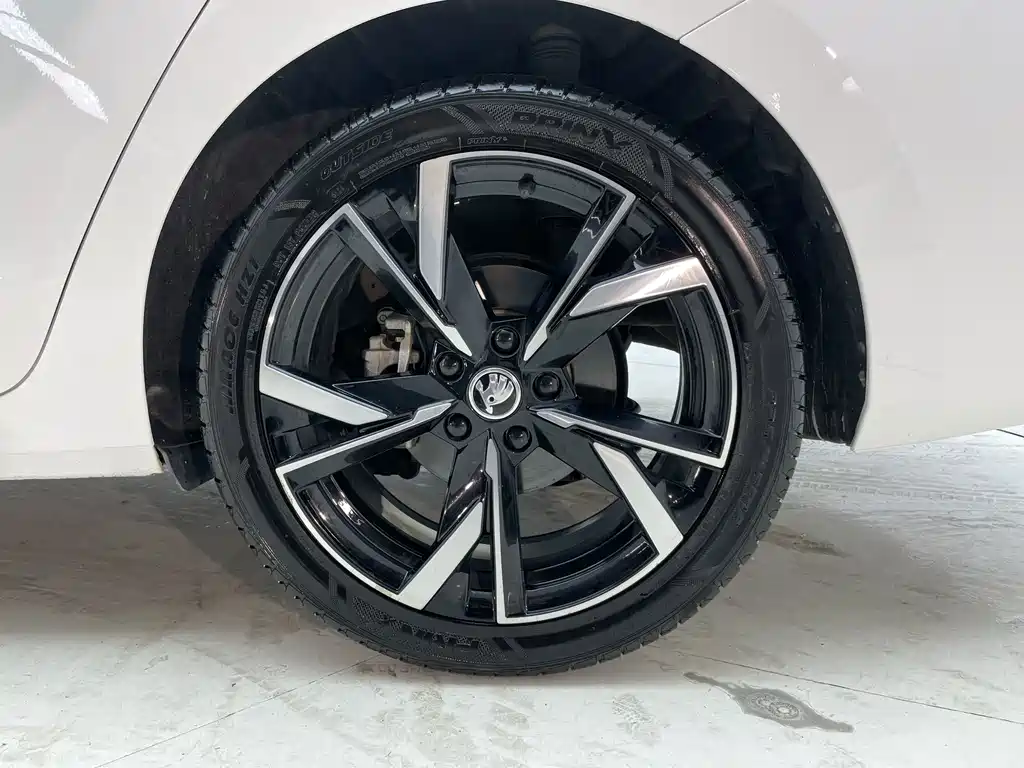 Skoda Octavia — миниатюра 14