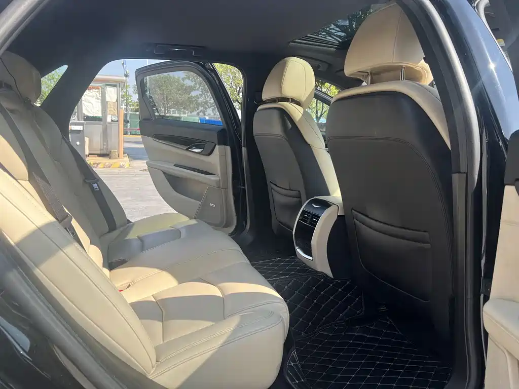 Cadillac CT6 — миниатюра 10
