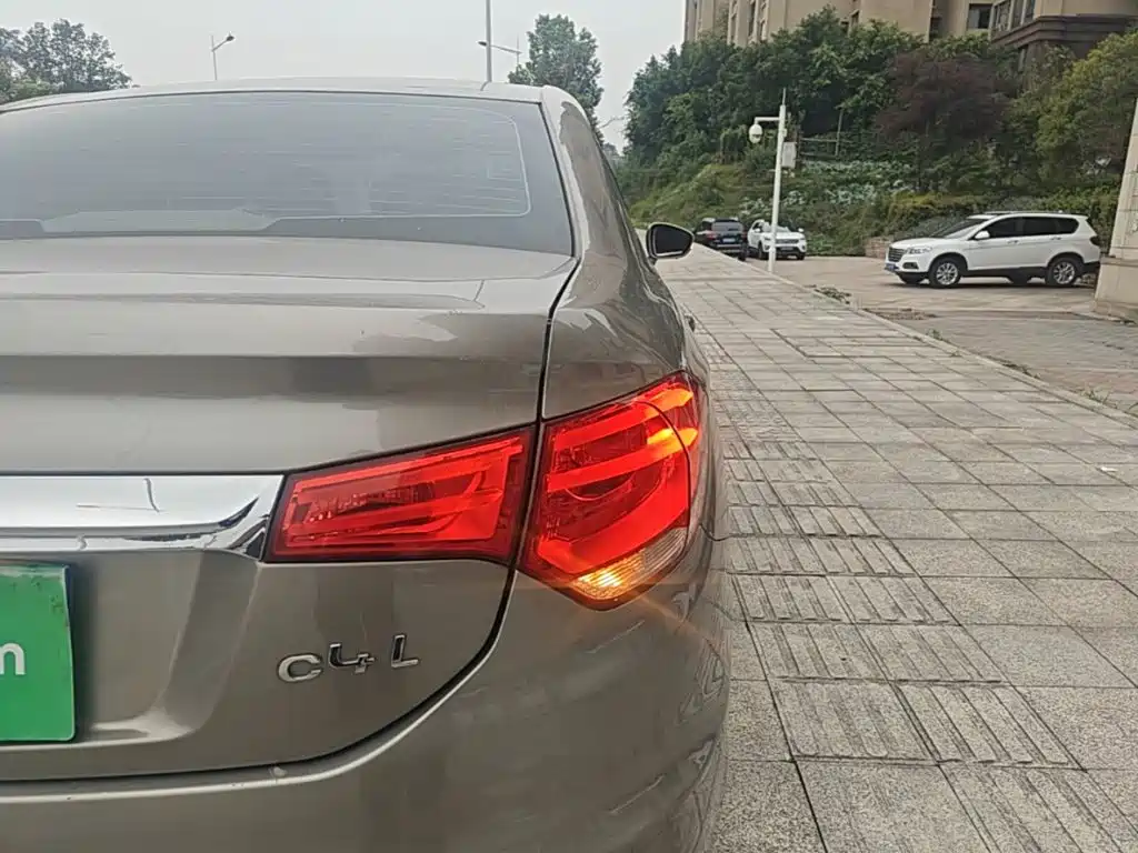 Citroen C4L — миниатюра 8