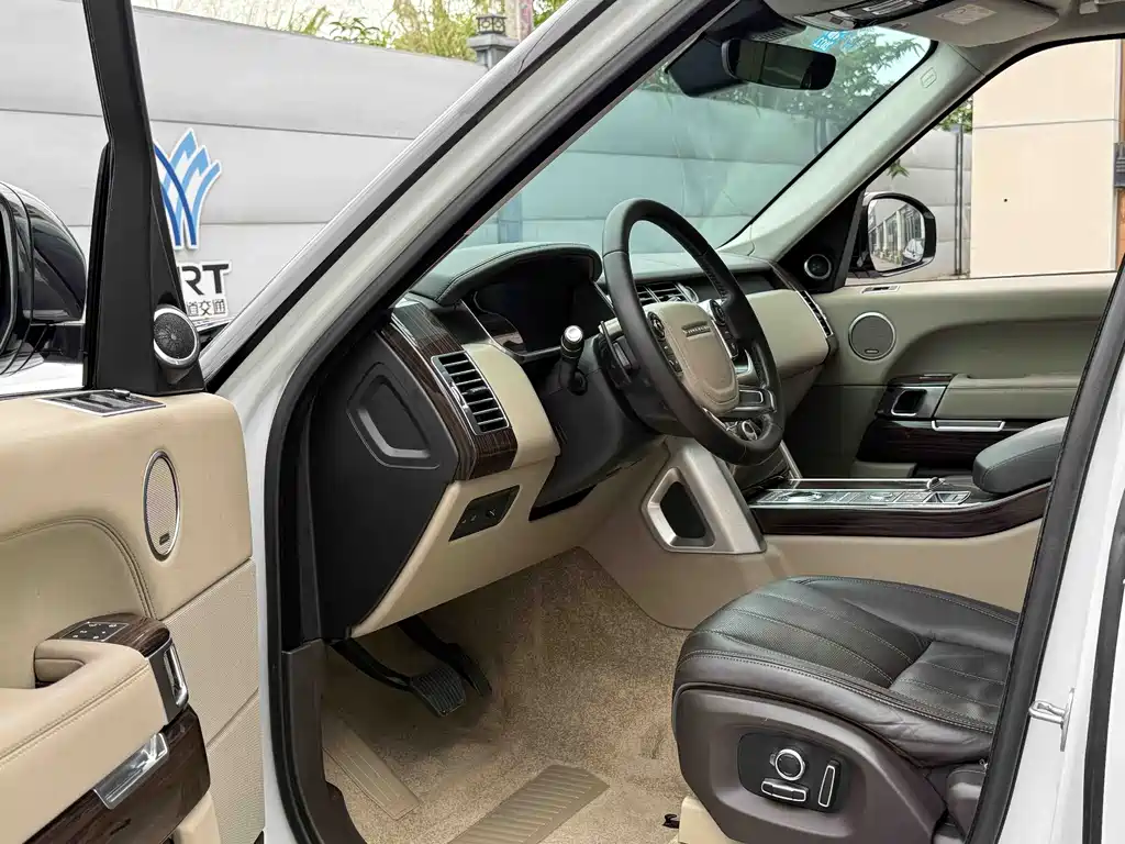 Land Rover Range Rover 2017 3.0 SC V6 Vogue Long Wheelbase