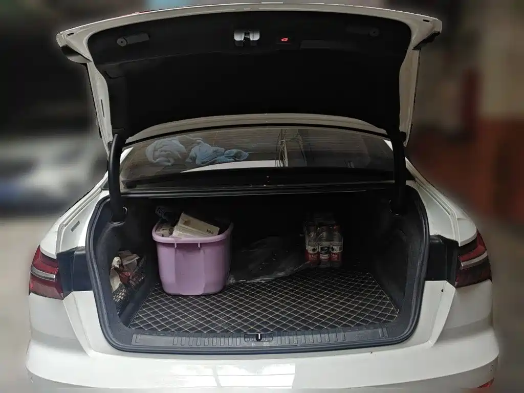 Audi A6L — миниатюра 20
